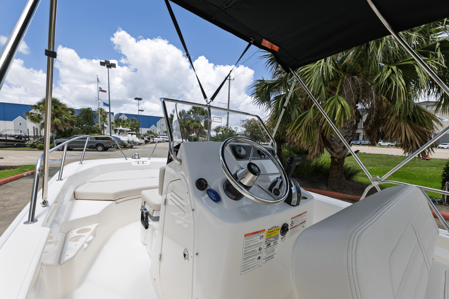 Slide: The Image of Boston Whaler 170 Montauk 2025 - 12