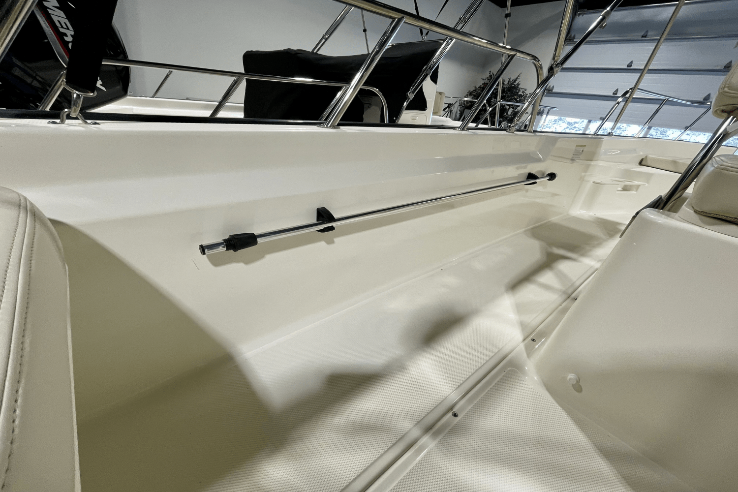 Slide: The Image of Boston Whaler 170 Montauk 2025 - 12