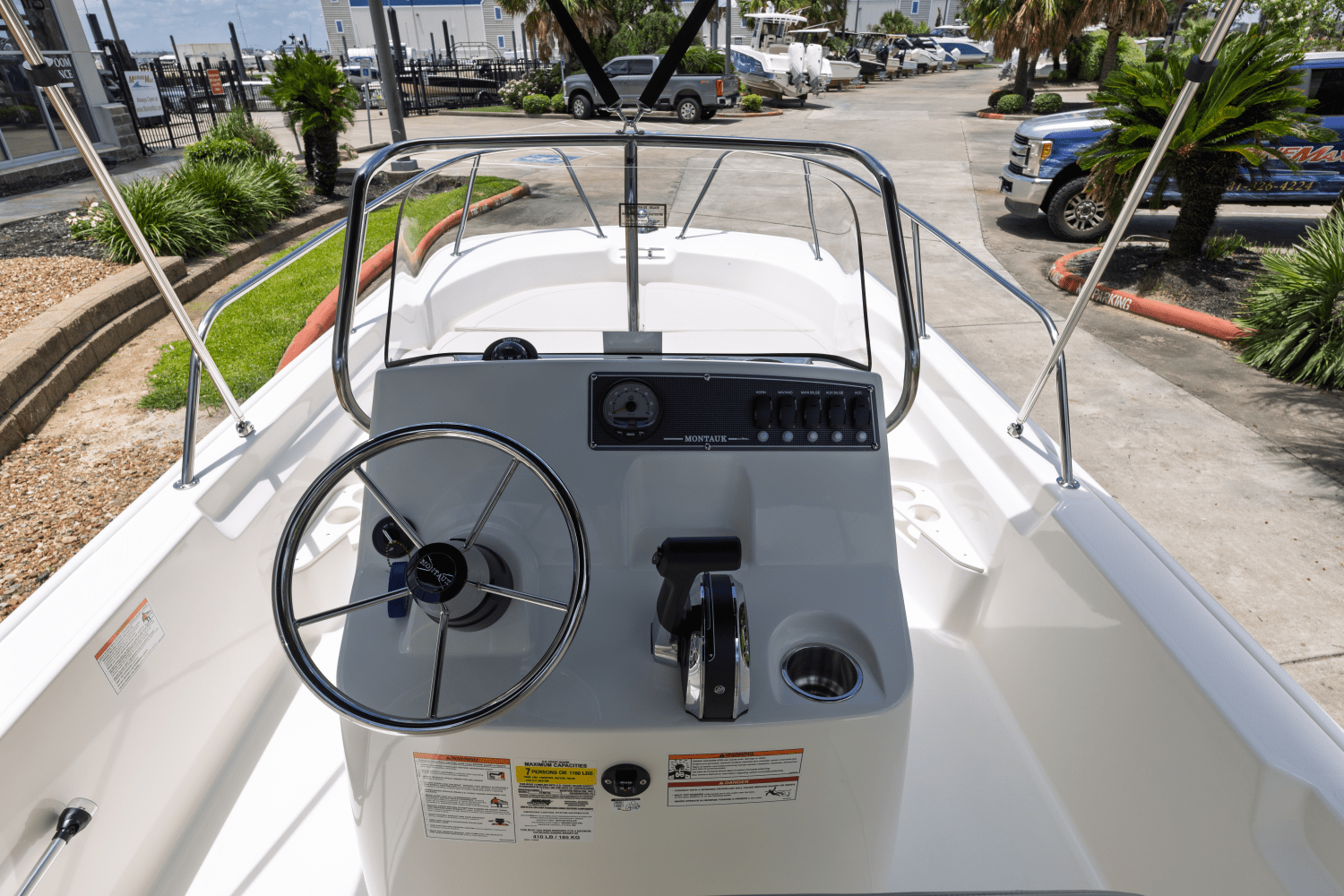 Slide: The Image of Boston Whaler 170 Montauk 2025 - 13