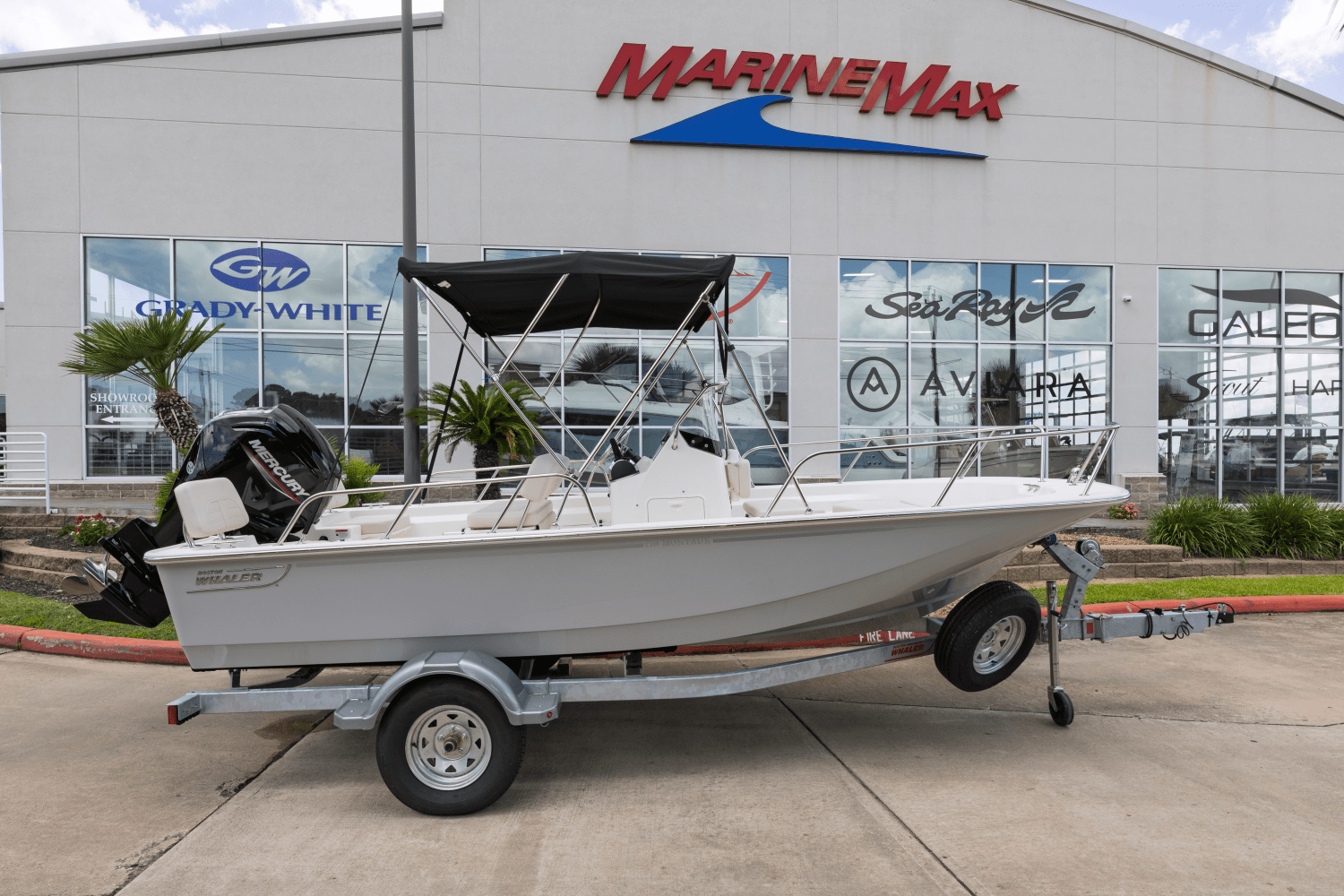Slide: The Image of Boston Whaler 170 Montauk 2025 - 2