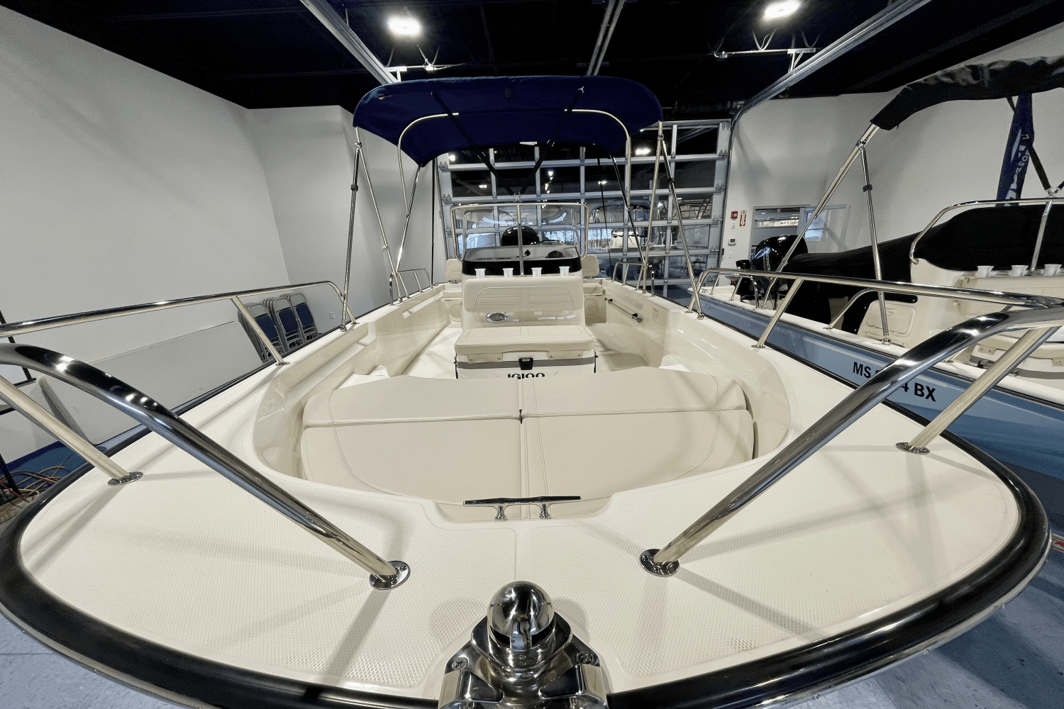 Slide: The Image of Boston Whaler 170 Montauk 2025 - 21