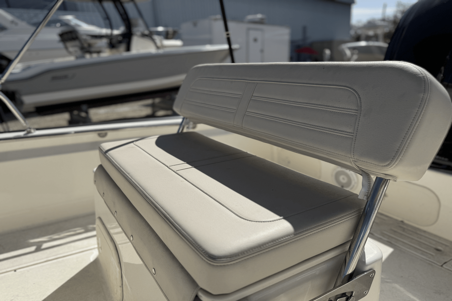 Slide: The Image of Boston Whaler 170 Montauk 2025 - 22
