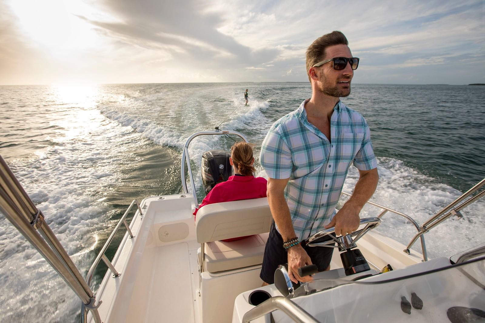 Slide: The Image of Boston Whaler 170 Montauk 2025 - 4