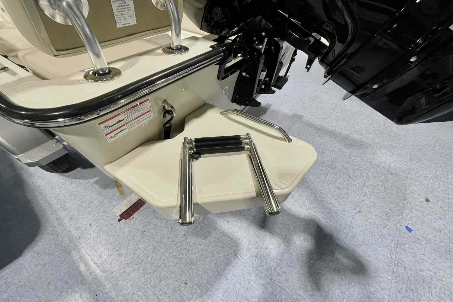 Slide: The Image of Boston Whaler 170 Montauk 2025 - 5