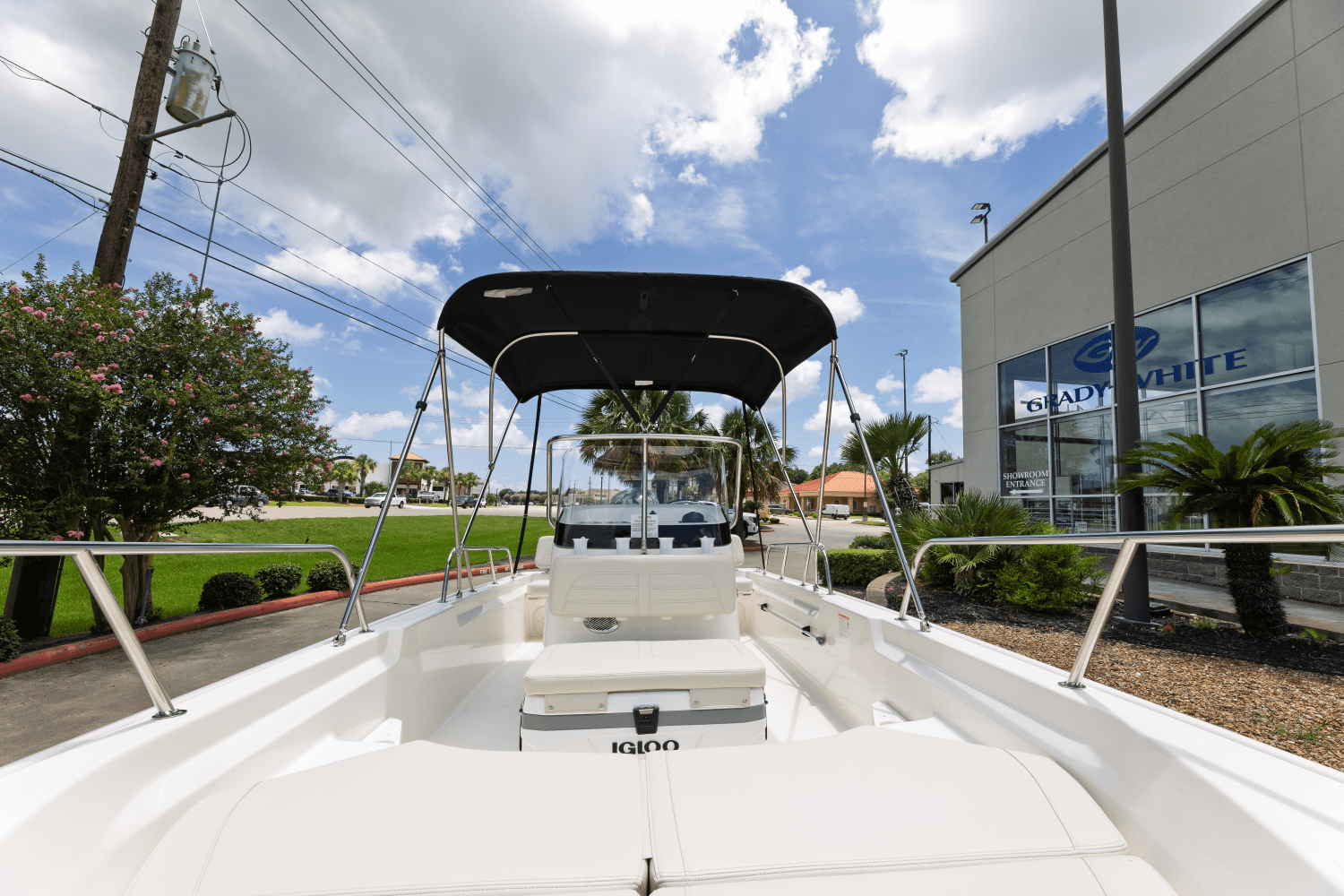 Slide: The Image of Boston Whaler 170 Montauk 2025 - 6