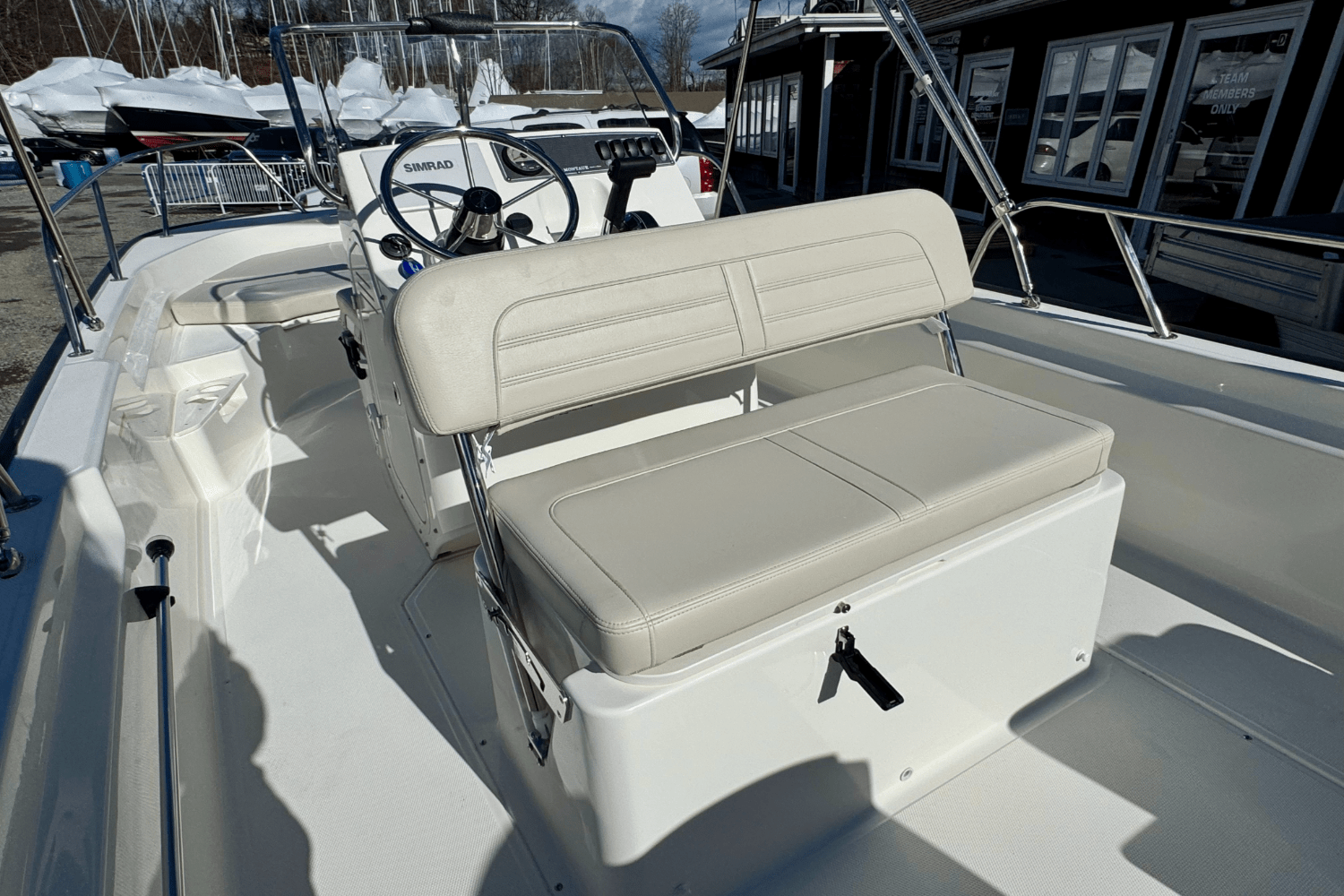Slide: The Image of Boston Whaler 170 Montauk 2025 - 7