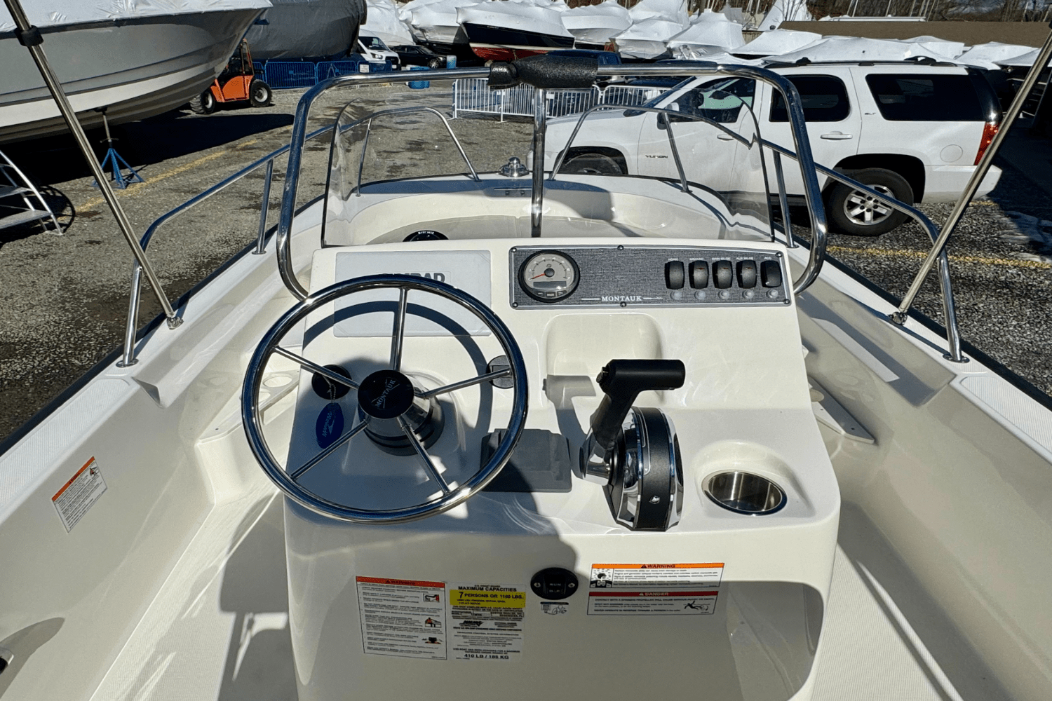 Slide: The Image of Boston Whaler 170 Montauk 2025 - 9