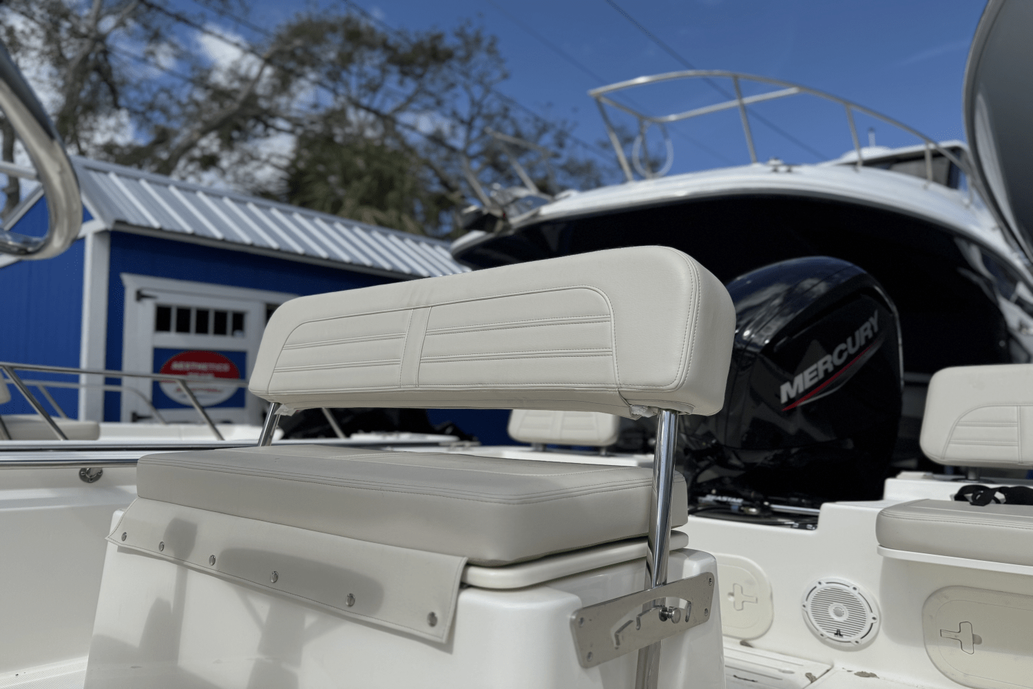 Slide: The Image of Boston Whaler 170 Montauk 2025 - 9