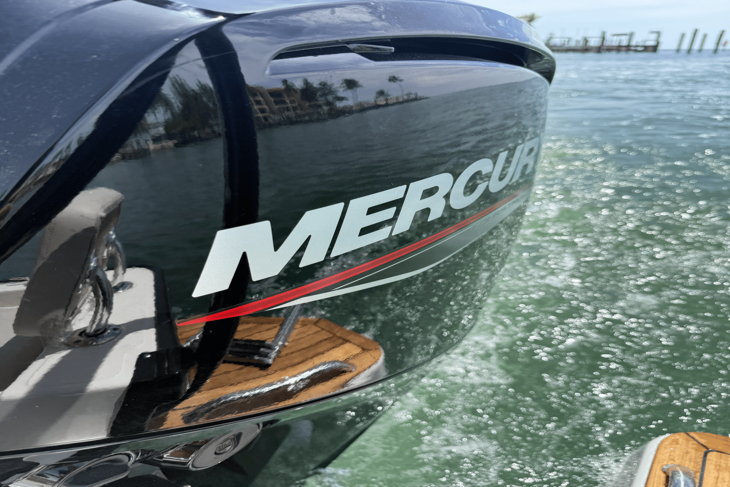 Slide: The Image of Boston Whaler 170 Montauk 2026 - 12