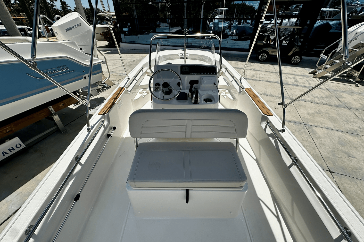 Slide: The Image of Boston Whaler 170 Montauk 2026 - 12