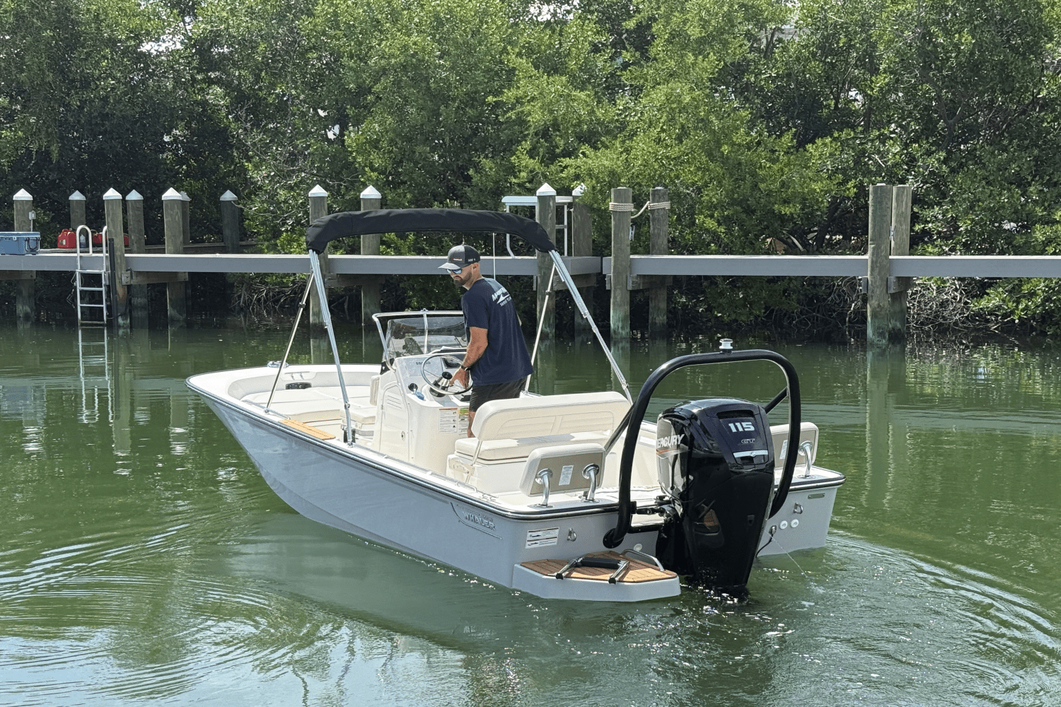 Slide: The Image of Boston Whaler 170 Montauk 2026 - 4