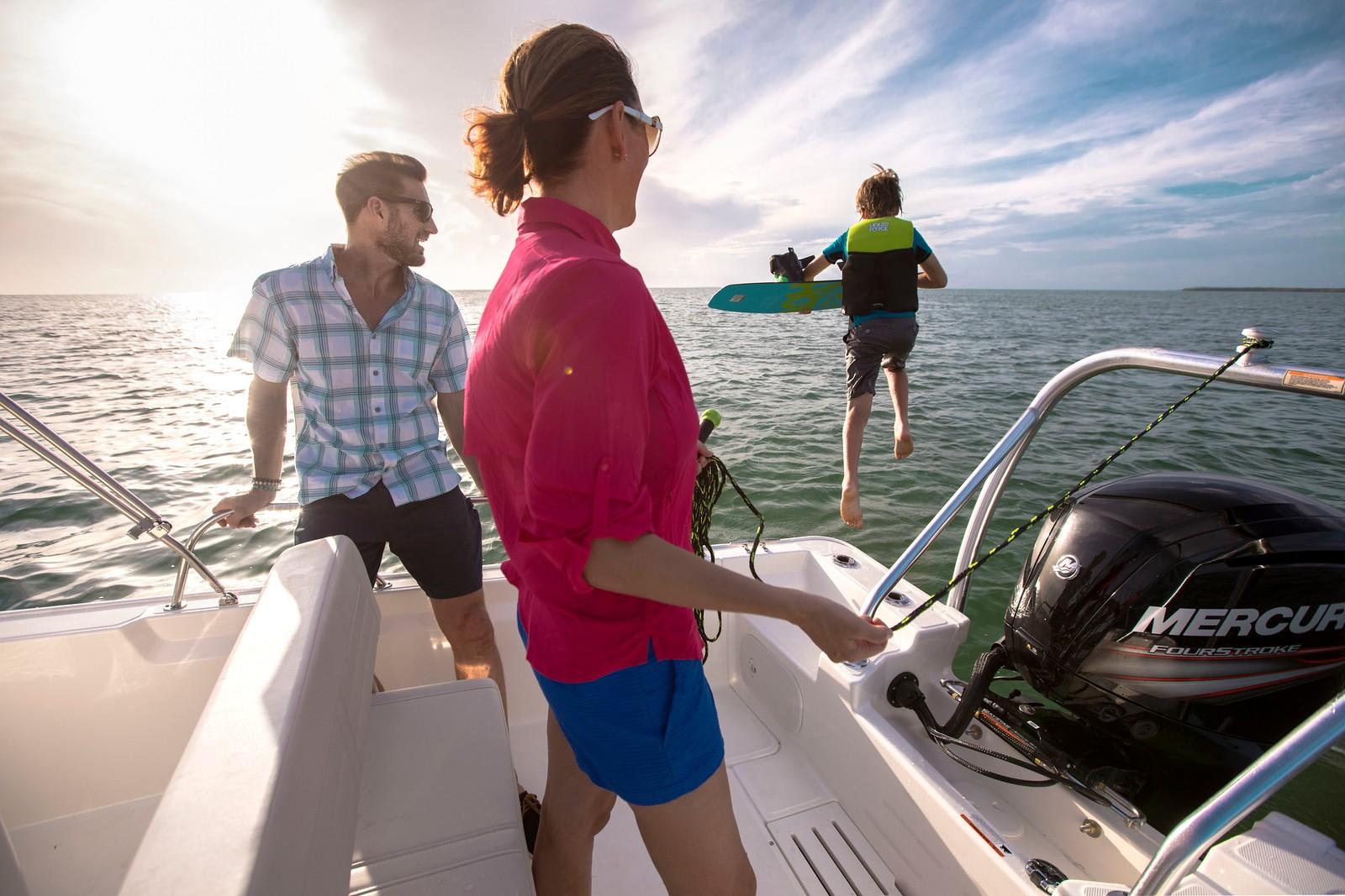 Slide: The Image of Boston Whaler 170 Montauk 2026 - 5