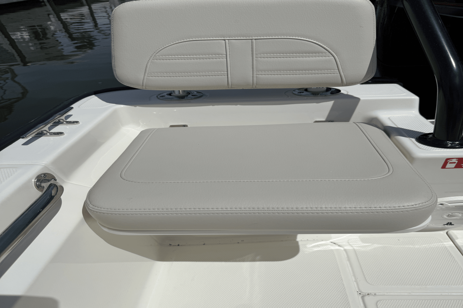Slide: The Image of Boston Whaler 170 Montauk 2026 - 9