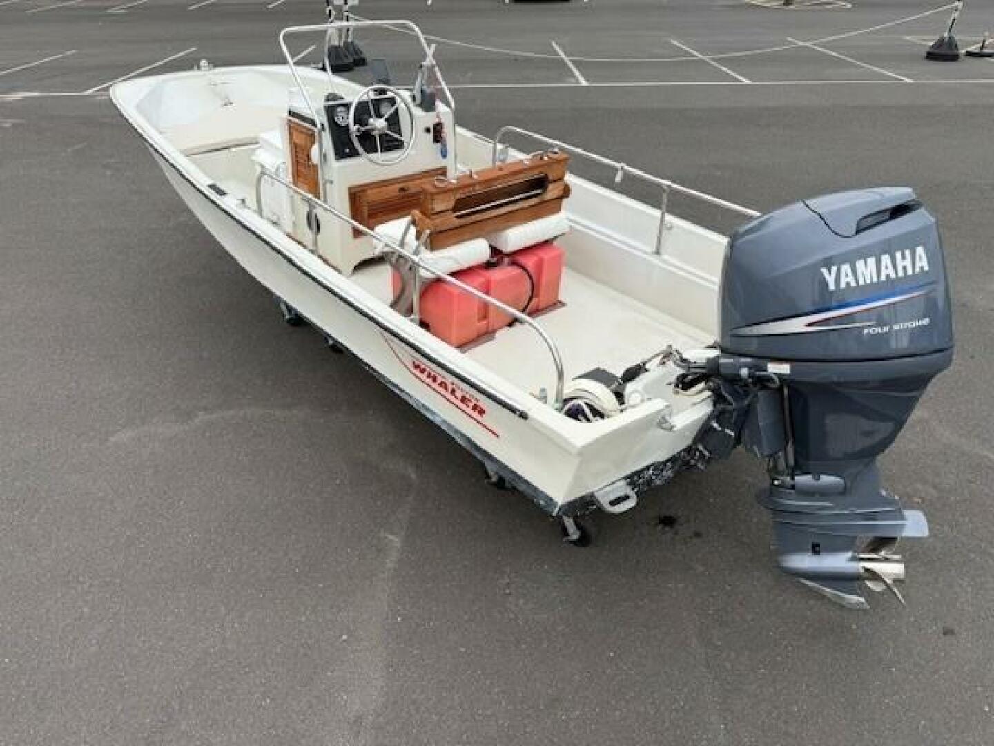 Slide: The Image of Boston Whaler 17 Montauk 1985 - 5568177