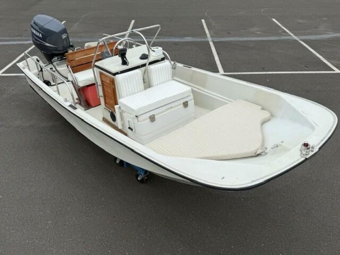 Slide: The Image of Boston Whaler 17 Montauk 1985 - 5568184