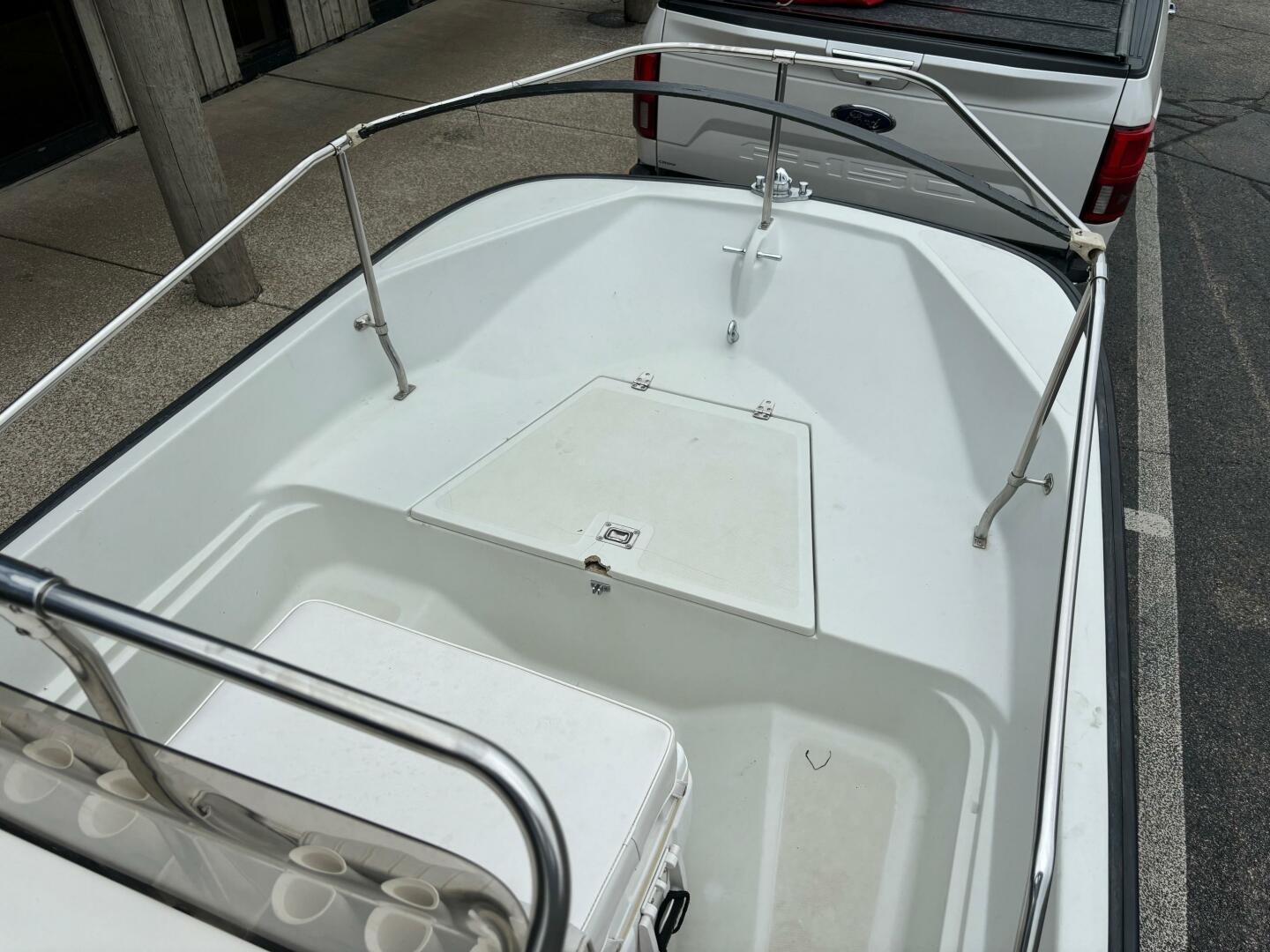Slide: The Image of Boston Whaler 17 Montauk 1993 - 5469649