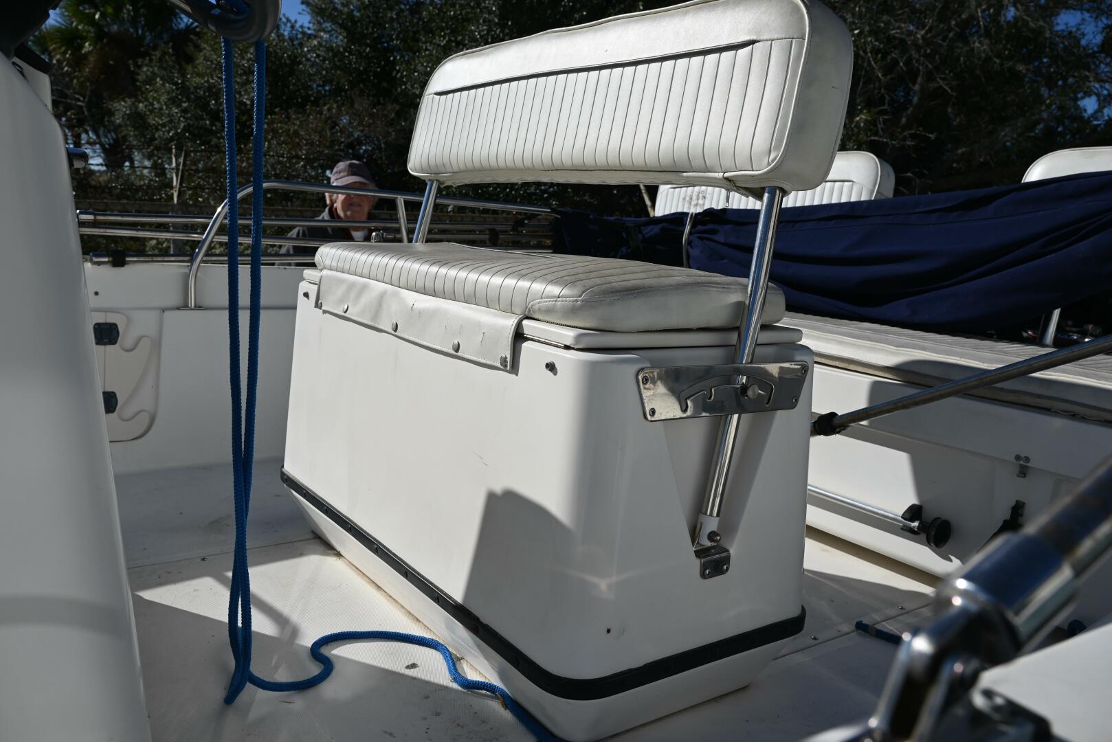 Slide: The Image of Boston Whaler 18 2000 - 4050146