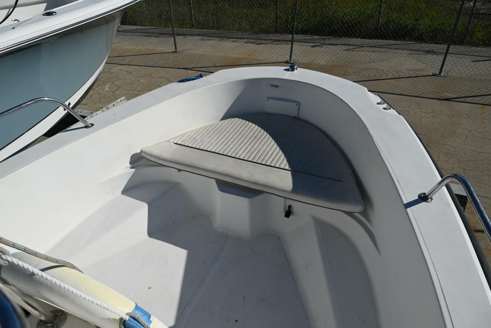 Slide: The Image of Boston Whaler 18 2000 - 4050223