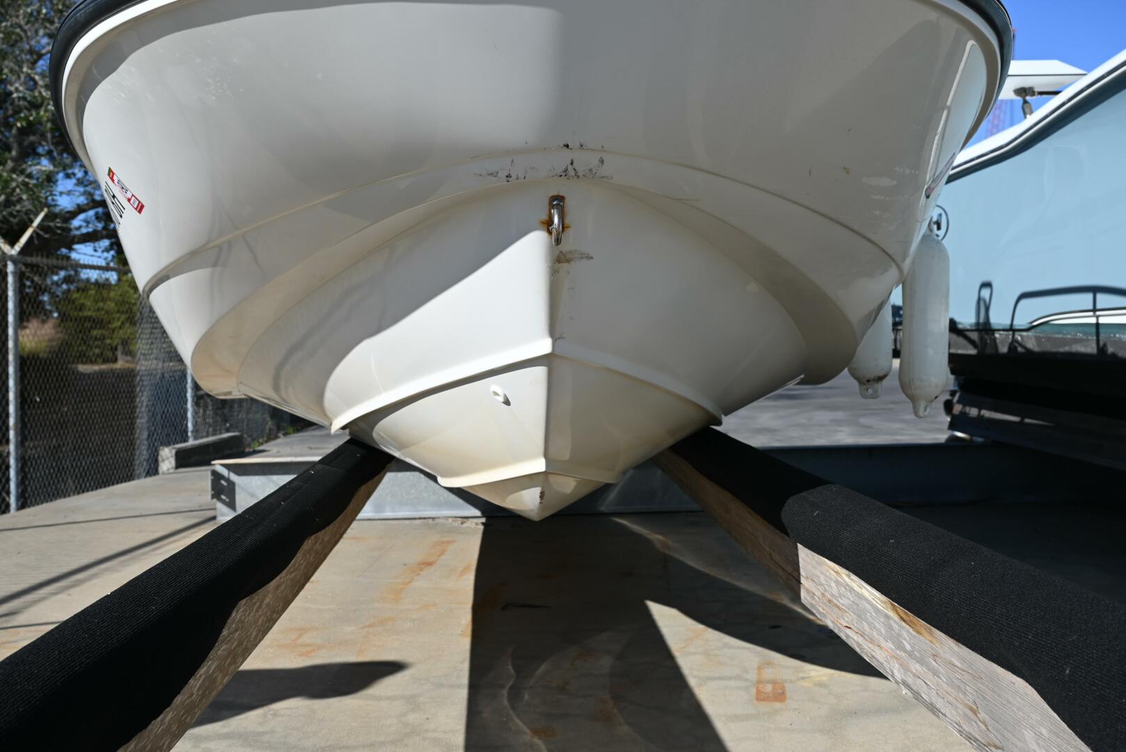 Slide: The Image of Boston Whaler 18 2000 - 4050119