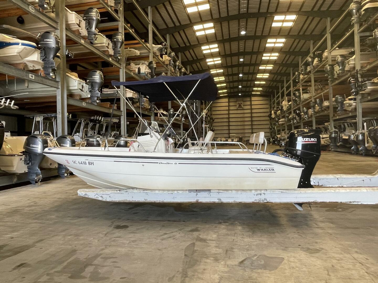 Slide: The Image of Boston Whaler 18 2000 - 4050480