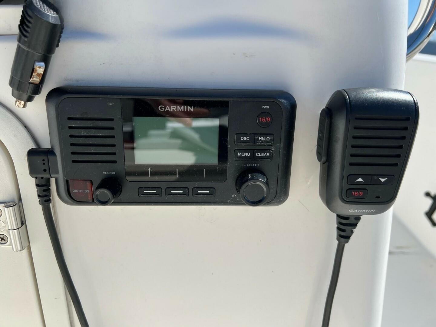 Slide: The Image of Boston Whaler 18 2003 - 5255378