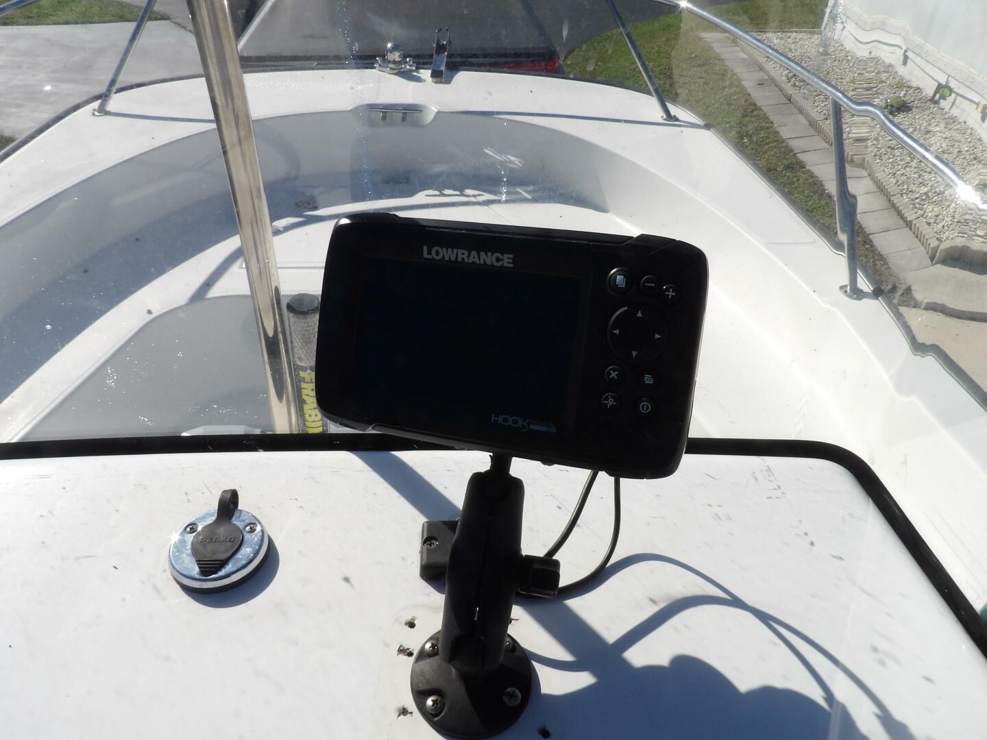 Slide: The Image of Boston Whaler 190 Montauk 2008 - 4122346