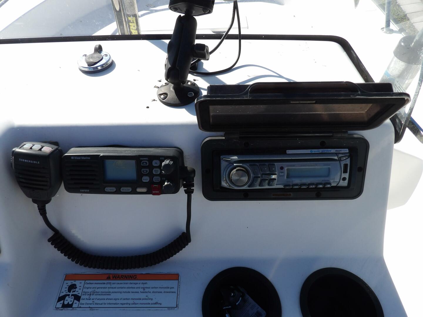 Slide: The Image of Boston Whaler 190 Montauk 2008 - 4122352