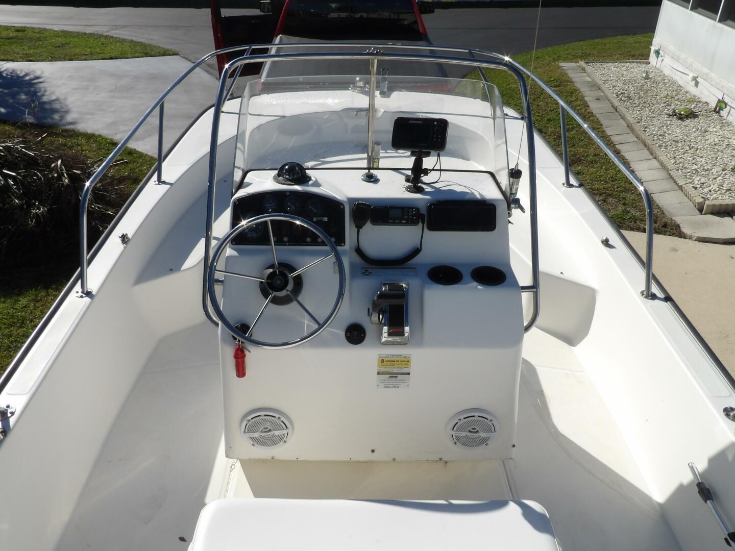 Slide: The Image of Boston Whaler 190 Montauk 2008 - 4122337