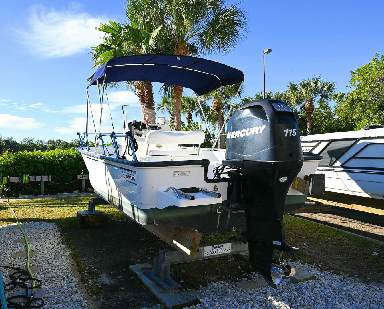 Slide: The Image of Boston Whaler 190 Montauk 2009 - 4896754