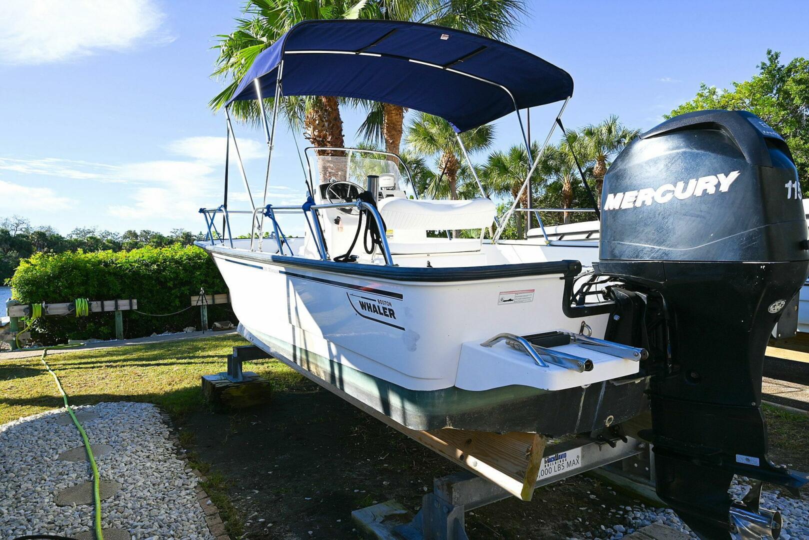 Slide: The Image of Boston Whaler 190 Montauk 2009 - 4896756