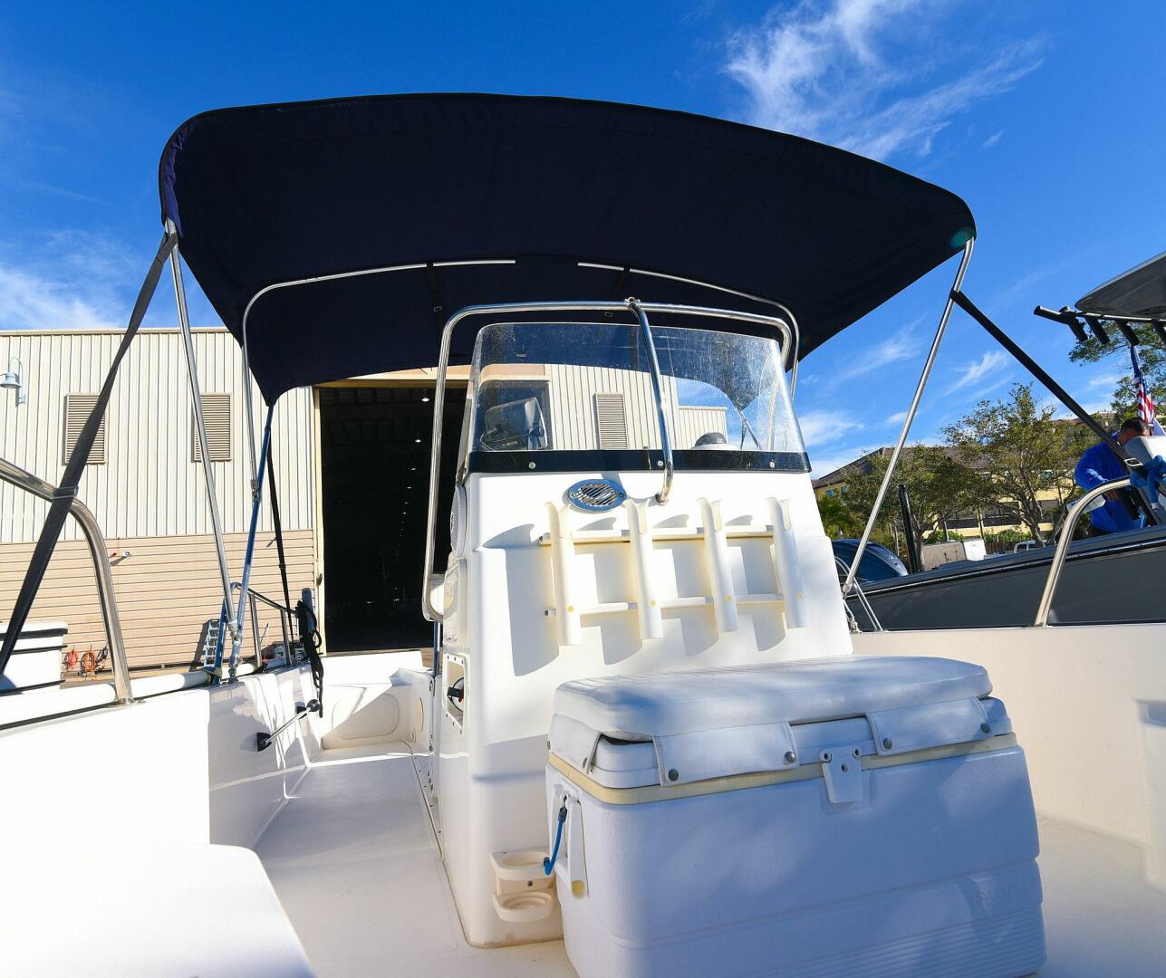 Slide: The Image of Boston Whaler 190 Montauk 2009 - 4896758