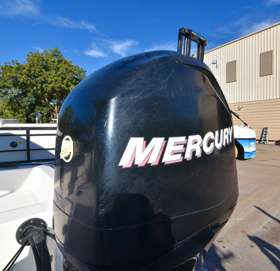 Slide: The Image of Boston Whaler 190 Montauk 2009 - 4896812