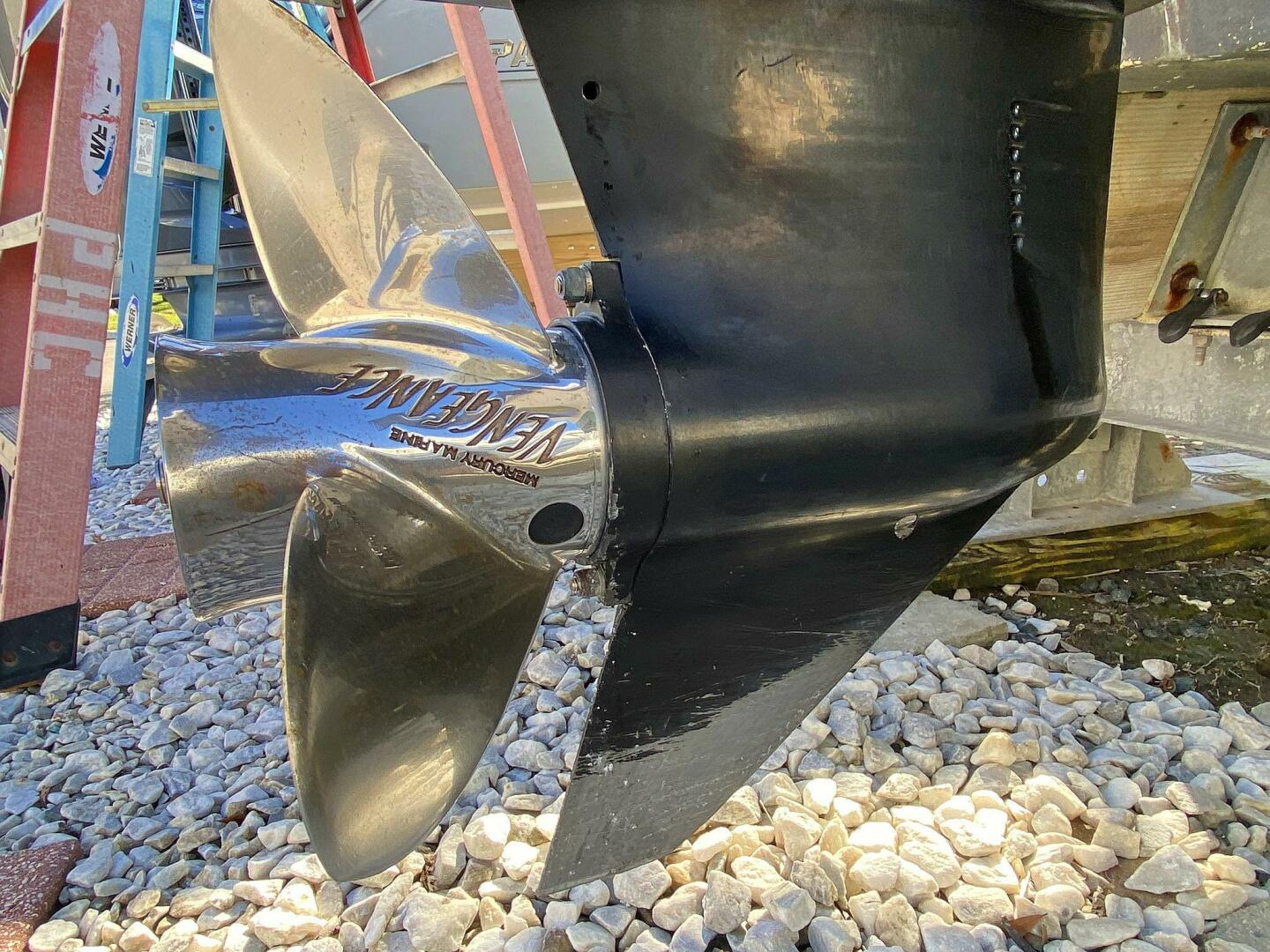 Slide: The Image of Boston Whaler 190 Montauk 2009 - 4896813