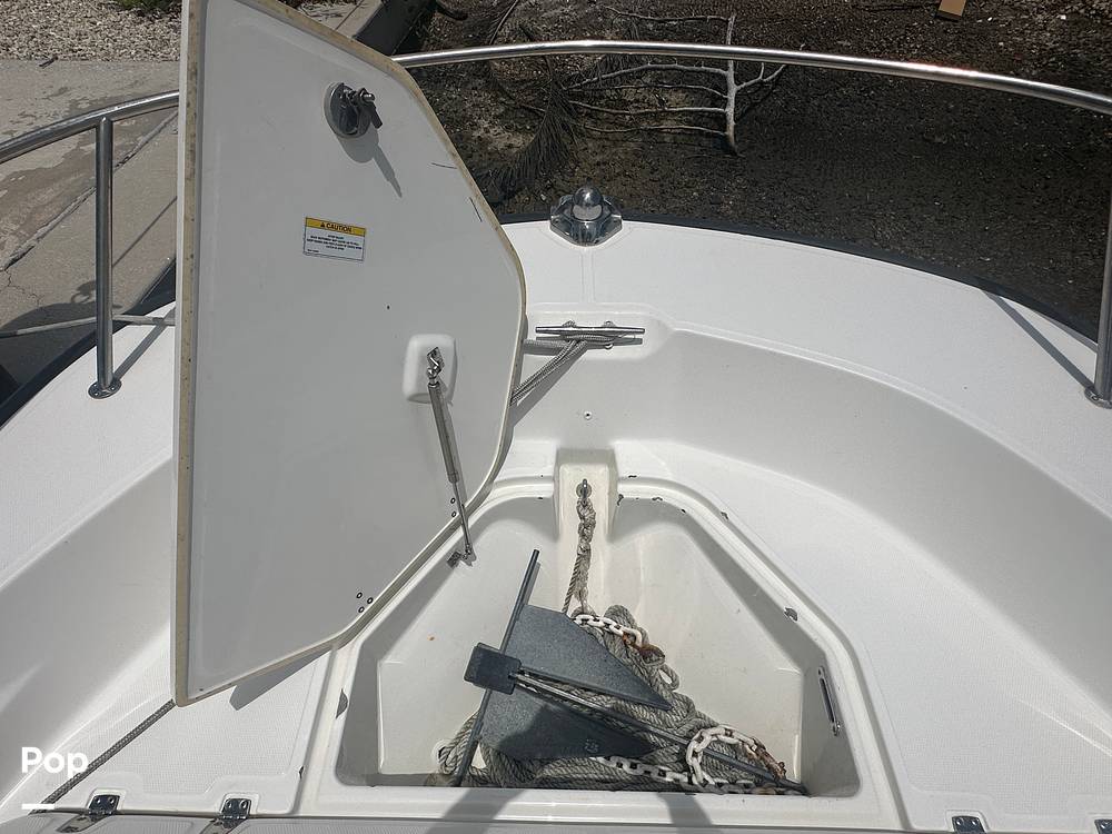 Slide: The Image of Boston Whaler 190 Montauk 2023 - 15647264