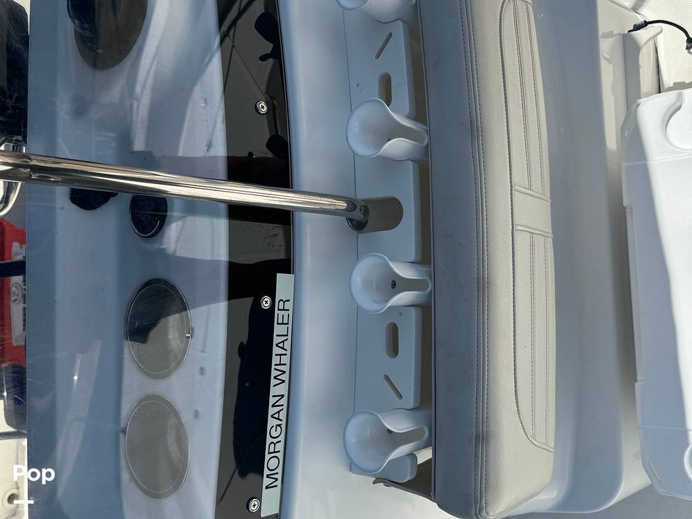 Slide: The Image of Boston Whaler 190 Montauk 2023 - 15674458