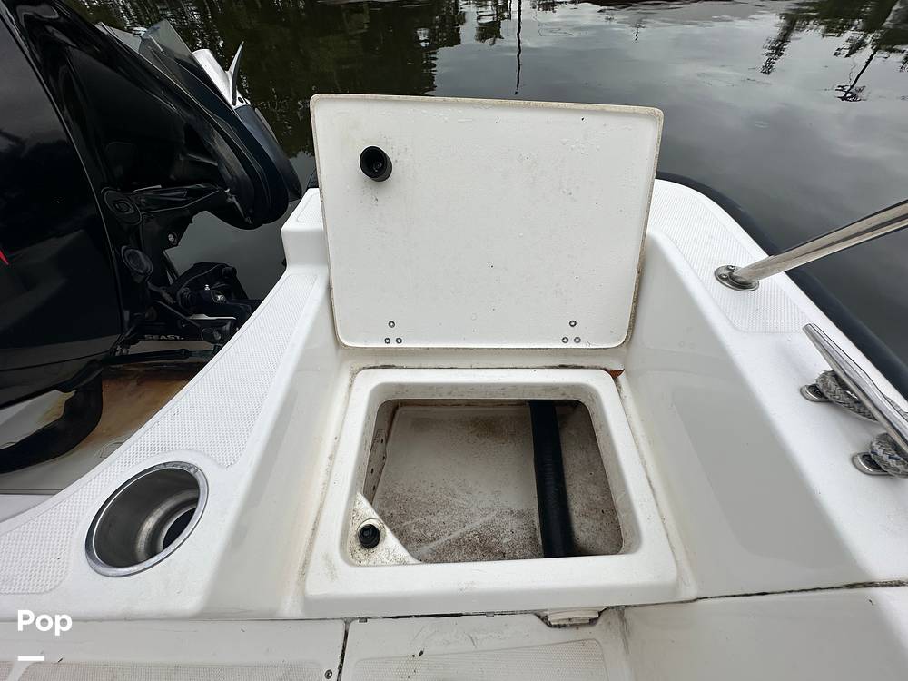 Slide: The Image of Boston Whaler 190 Montauk 2023 - 15455472