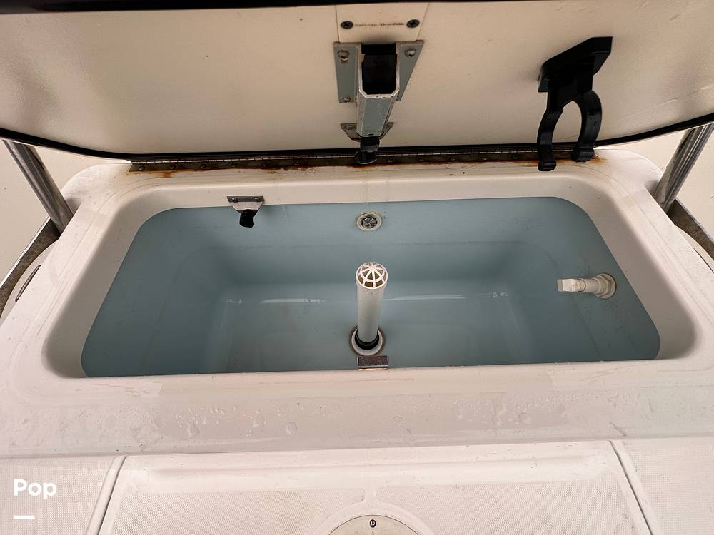 Slide: The Image of Boston Whaler 190 Montauk 2023 - 15455491