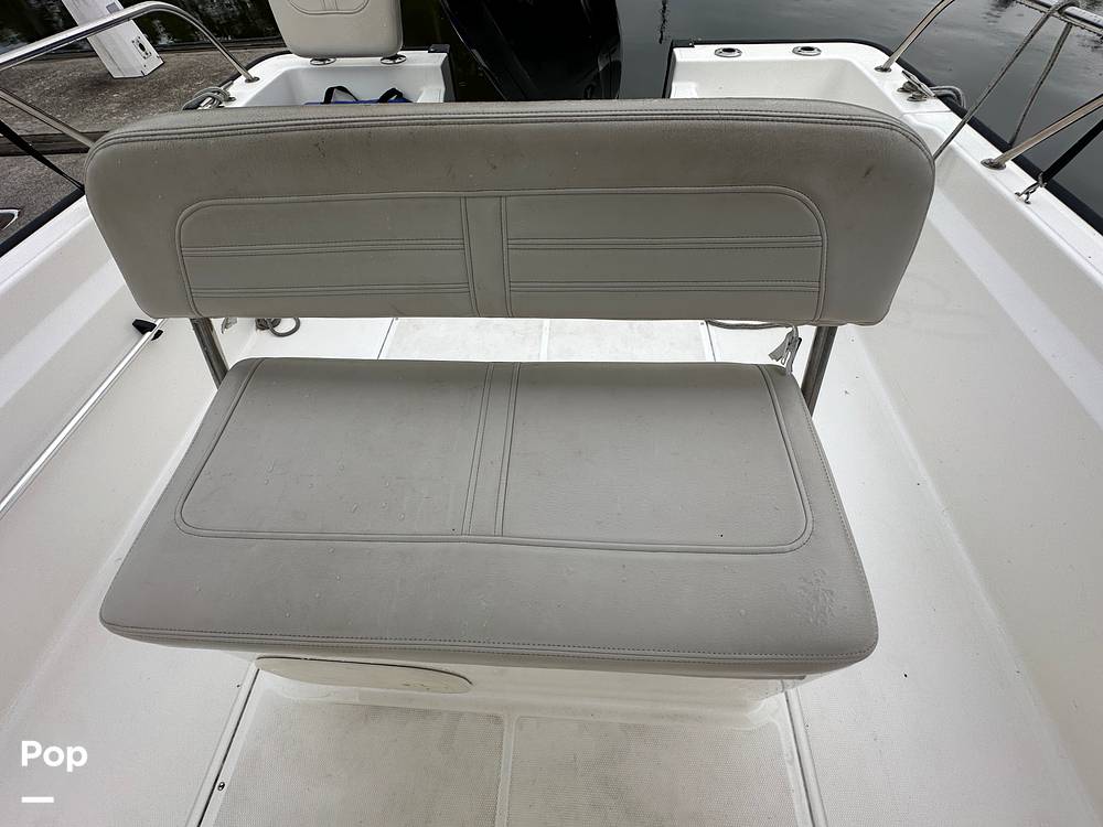 Slide: The Image of Boston Whaler 190 Montauk 2023 - 15455492