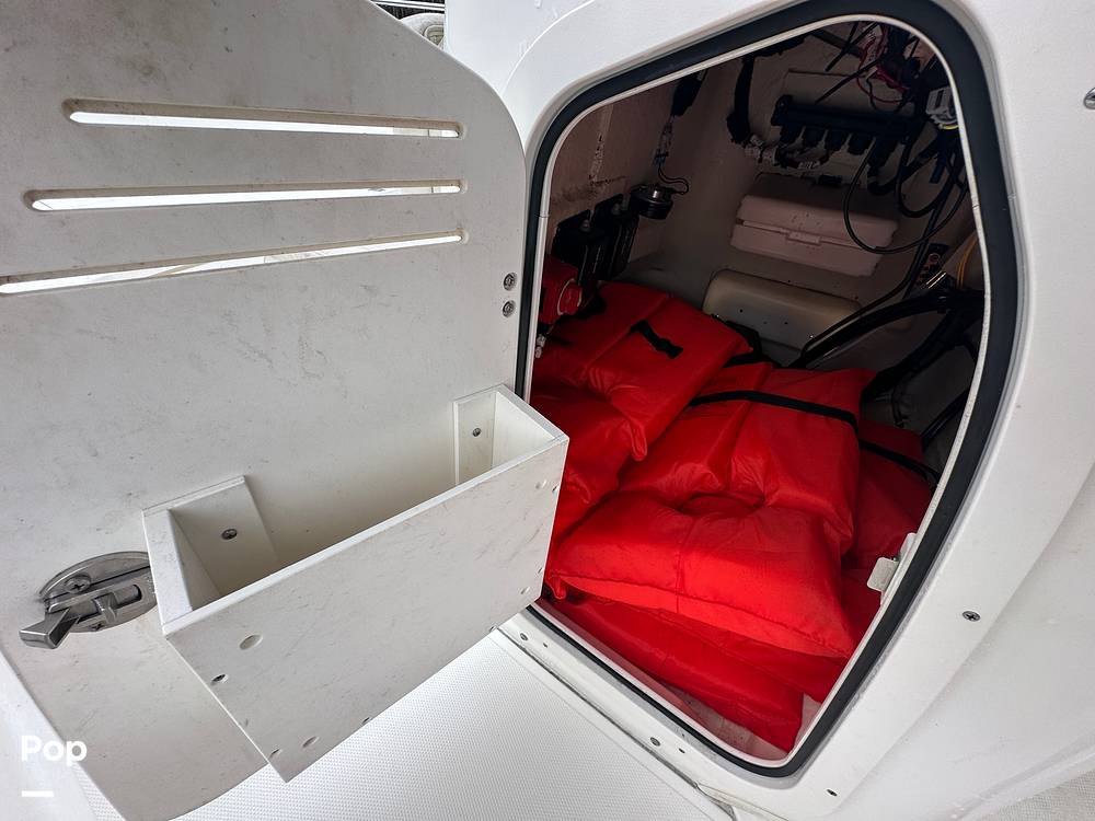 Slide: The Image of Boston Whaler 190 Montauk 2023 - 15455499