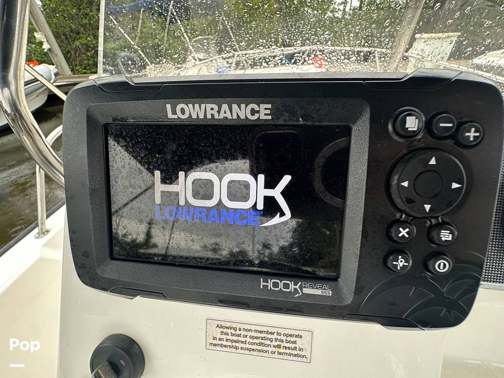 Slide: The Image of Boston Whaler 190 Montauk 2023 - 15455510