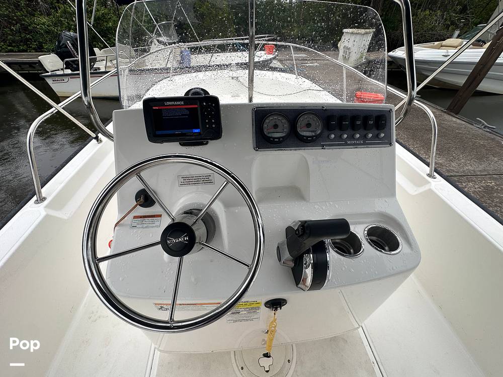 Slide: The Image of Boston Whaler 190 Montauk 2023 - 15455514