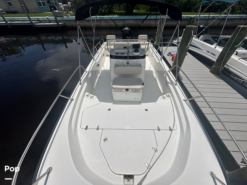 Slide: The Image of Boston Whaler 190 Montauk 2023 - 15647258
