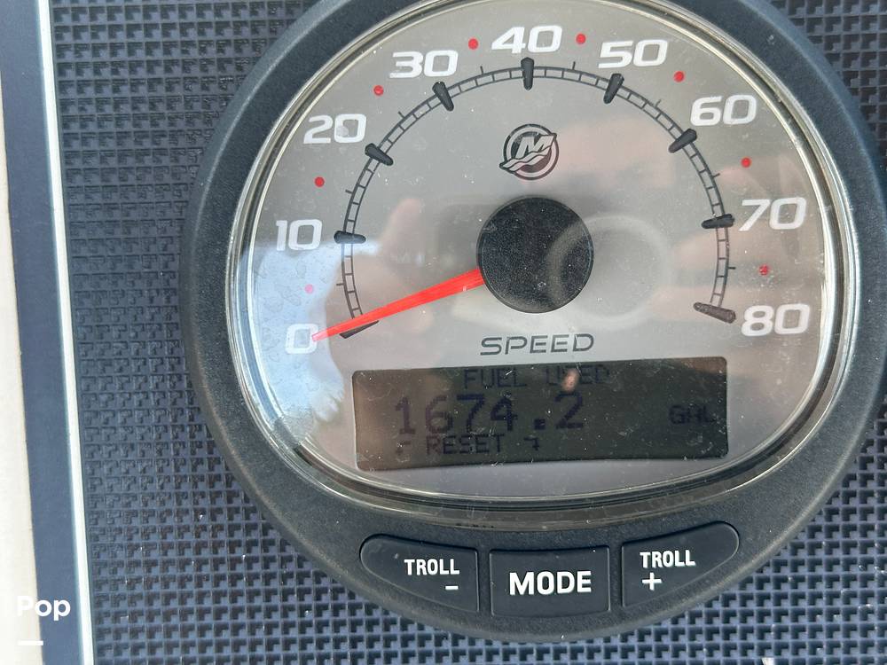 Slide: The Image of Boston Whaler 190 Montauk 2023 - 15647272