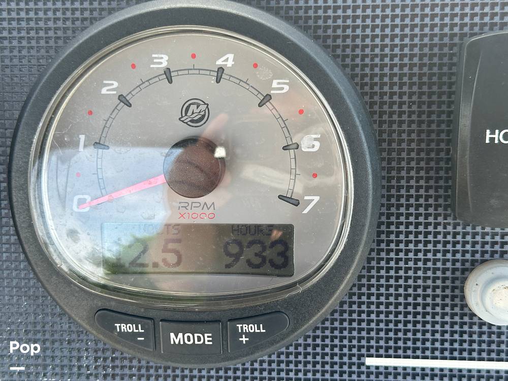 Slide: The Image of Boston Whaler 190 Montauk 2023 - 15647273