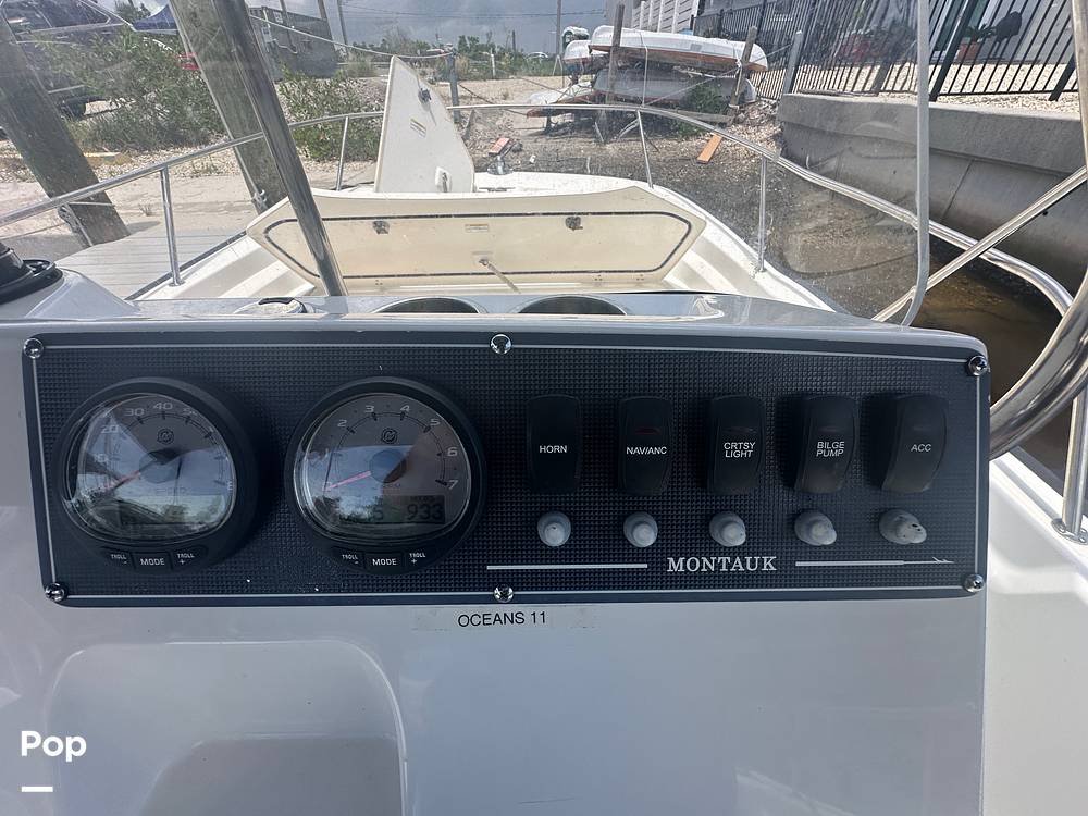 Slide: The Image of Boston Whaler 190 Montauk 2023 - 15647275