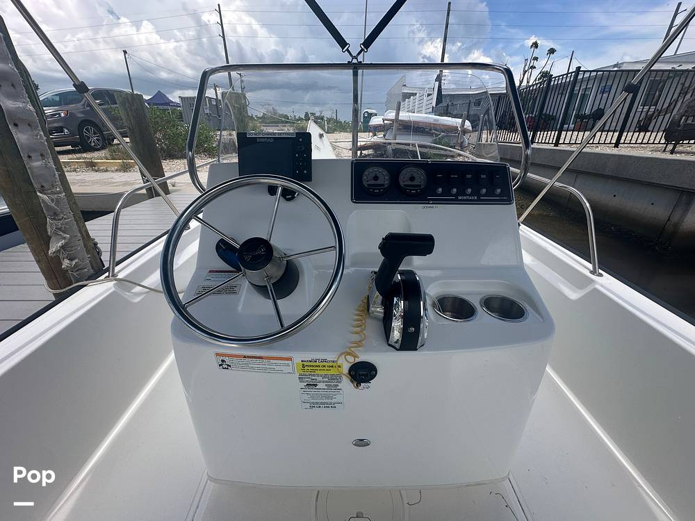 Slide: The Image of Boston Whaler 190 Montauk 2023 - 15647278