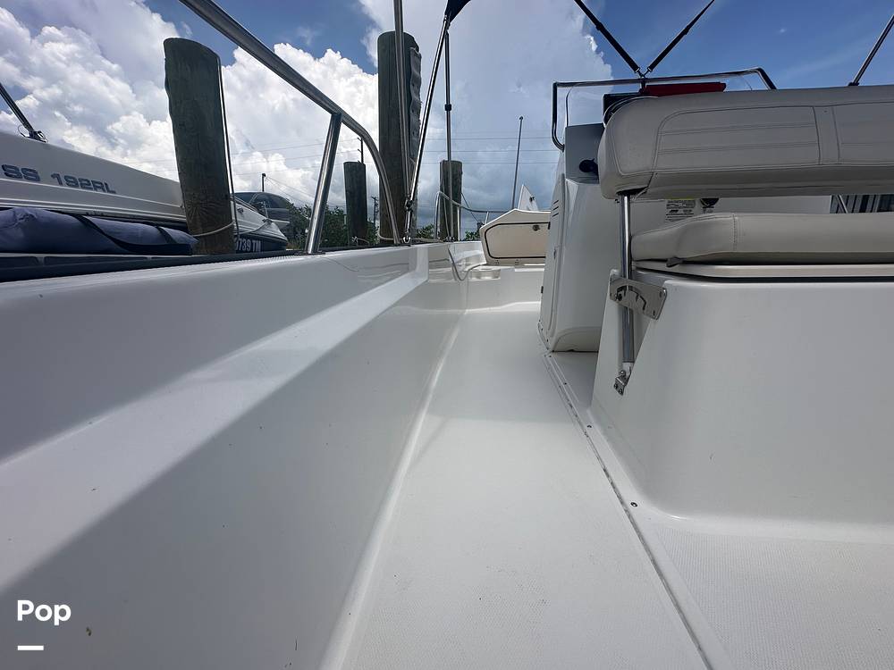 Slide: The Image of Boston Whaler 190 Montauk 2023 - 15647281