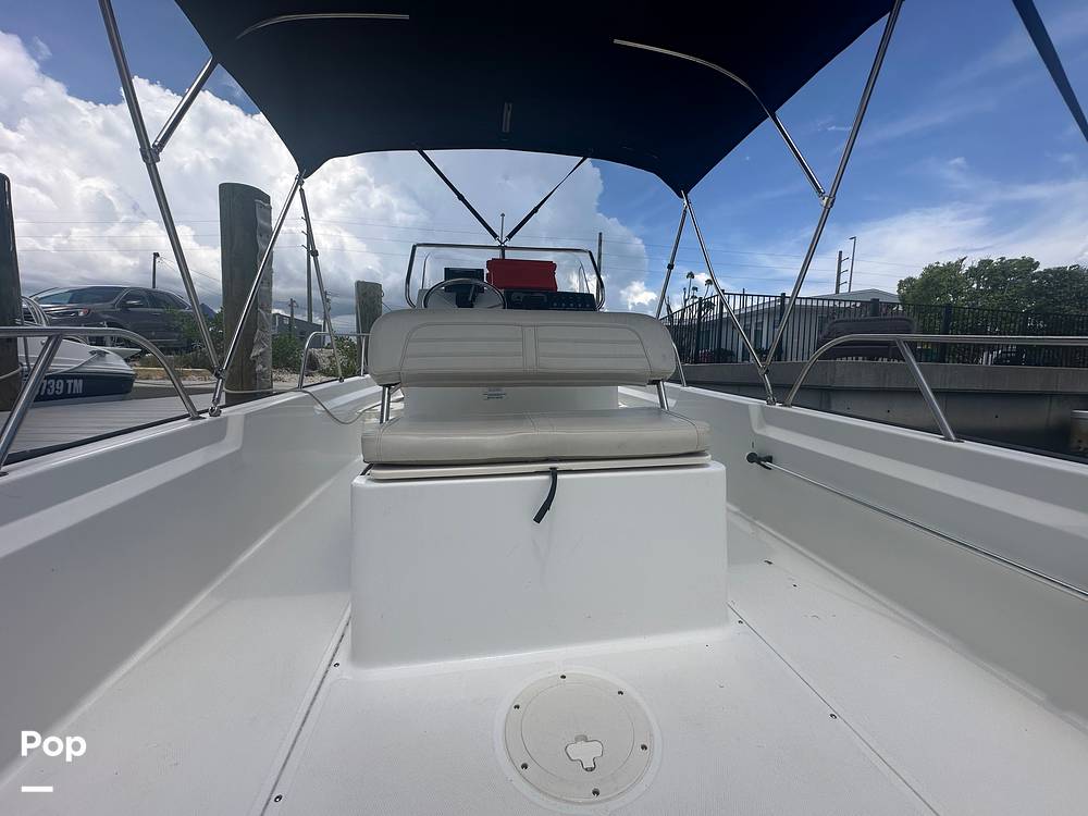 Slide: The Image of Boston Whaler 190 Montauk 2023 - 15647282