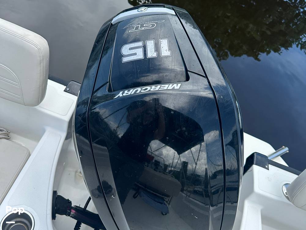 Slide: The Image of Boston Whaler 190 Montauk 2023 - 15647287