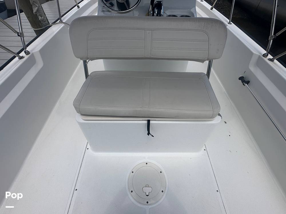Slide: The Image of Boston Whaler 190 Montauk 2023 - 15647290